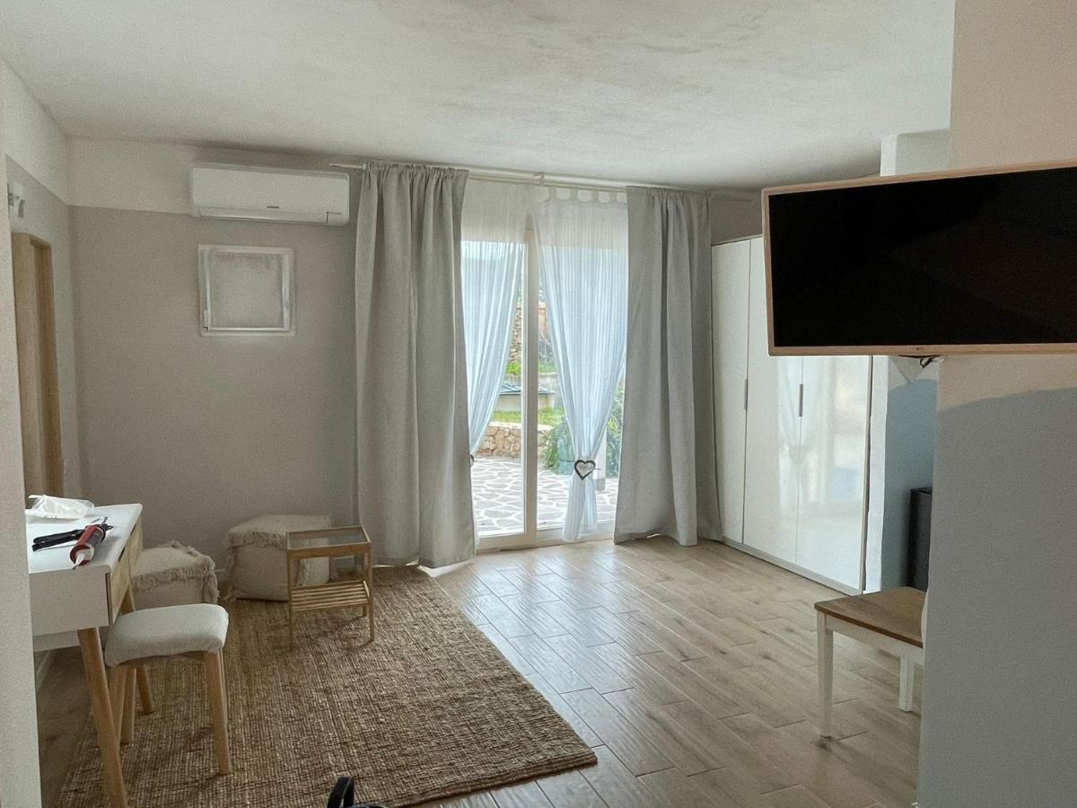 La Pecora Nera B&B Budoni Buitenkant foto