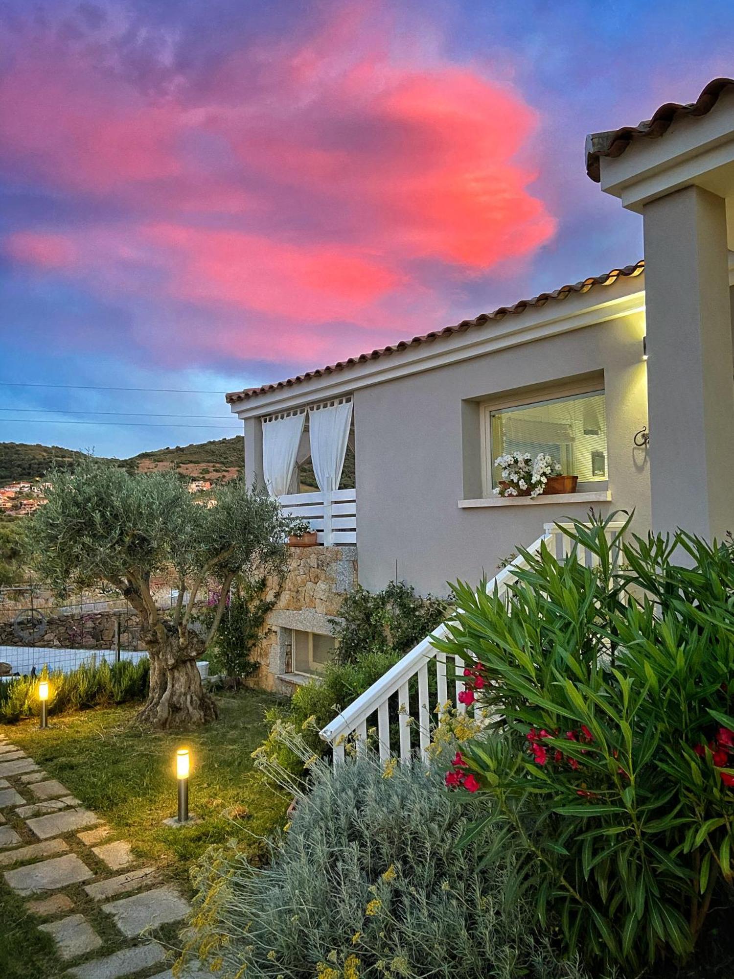 La Pecora Nera B&B Budoni Buitenkant foto