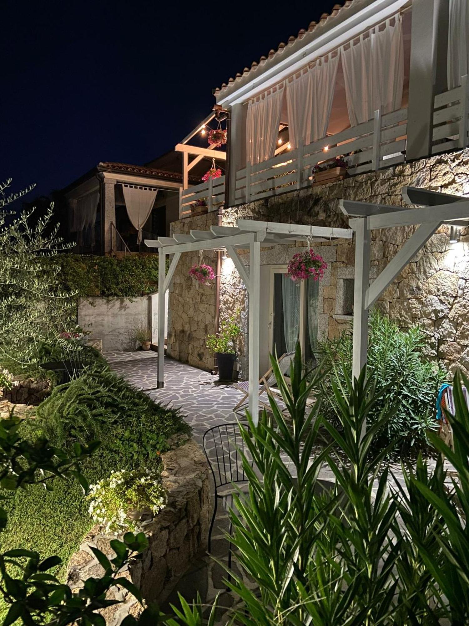 La Pecora Nera B&B Budoni Buitenkant foto